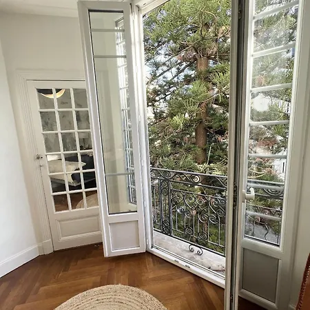 Luxe Center: 3-bedroom With Parking Near * Nice